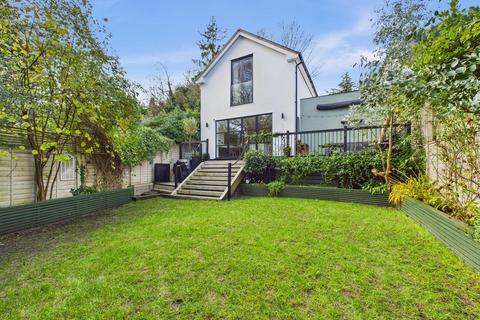 3 bedroom detached house for sale, Abbots Lane, Kenley CR8