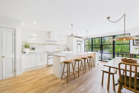 3 bedroom detached house for sale, Abbots Lane, Kenley CR8