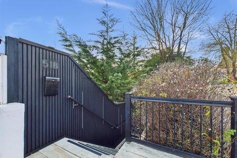3 bedroom detached house for sale, Abbots Lane, Kenley CR8