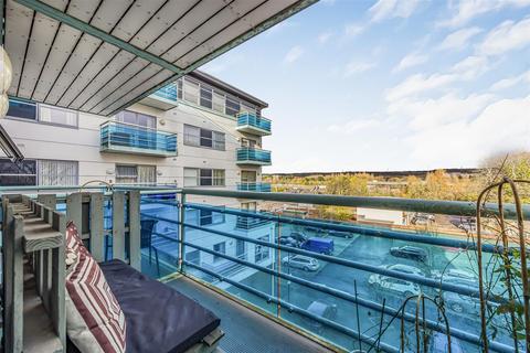 2 bedroom flat for sale, Southdown View, Portsmouth PO3