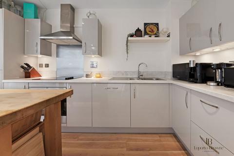 2 bedroom flat for sale, Lysander House, NW10