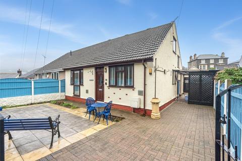 3 bedroom bungalow for sale - Maes Y Glyn, Llanfairfechan, Conwy, LL33