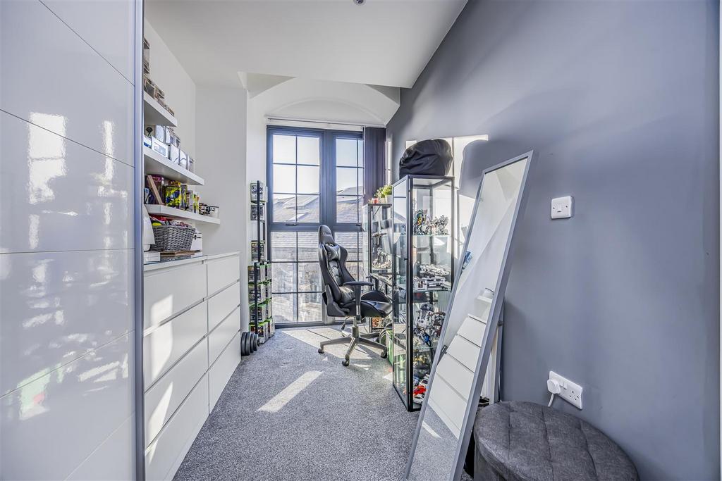 14 Radial House, Governors Walk, Portsmouth-Portic