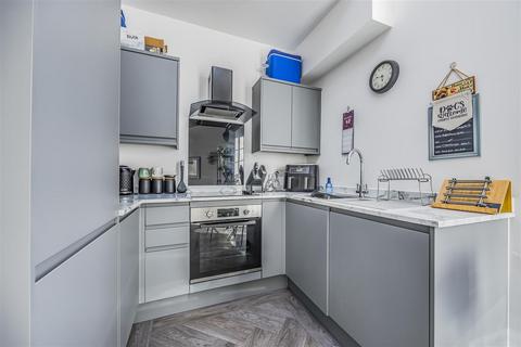 2 bedroom apartment for sale, Radial House, Portsmouth PO3