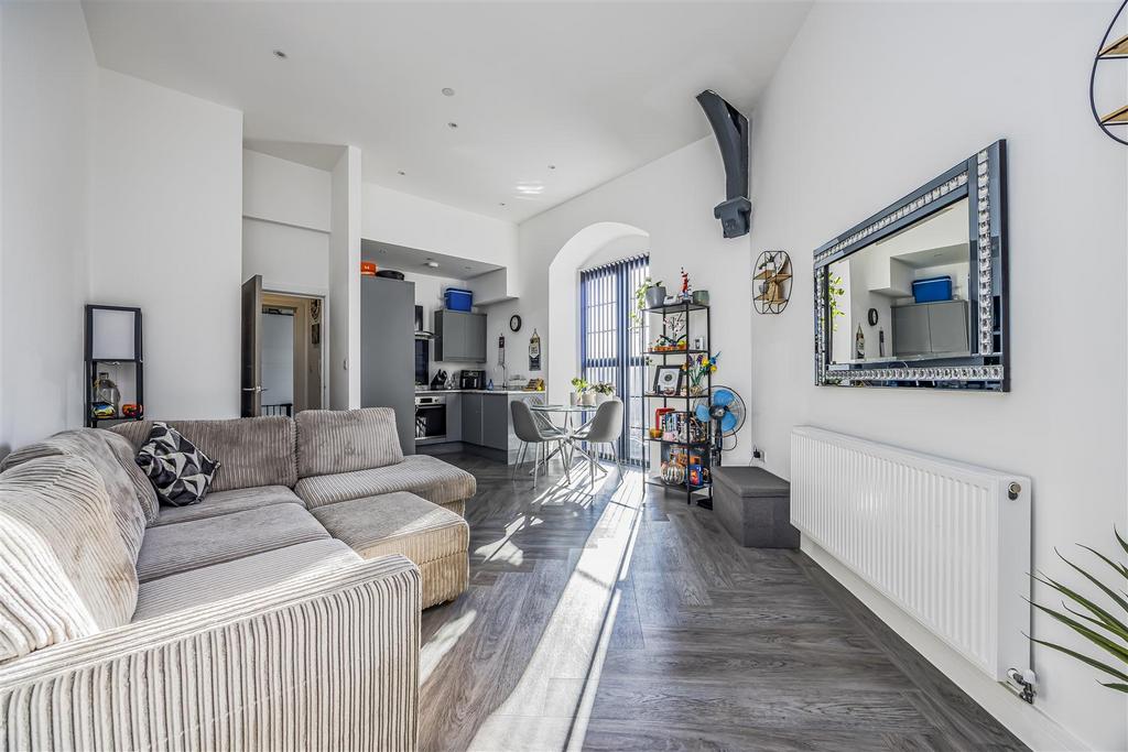 14 Radial House, Governors Walk, Portsmouth-Portic