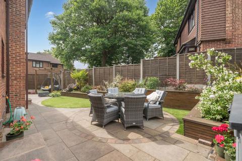 4 bedroom detached house for sale, Brockenhurst Close, Gillingham ME8