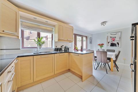 4 bedroom detached house for sale, Brockenhurst Close, Gillingham ME8