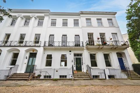 Pittville Lawn, Pittville, Cheltenham, Gloucestershire