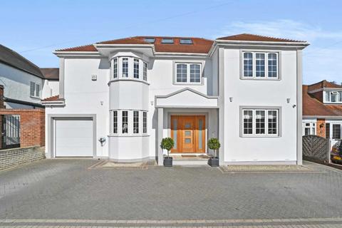 5 bedroom detached house for sale, Wansford Close, Brentwood CM14