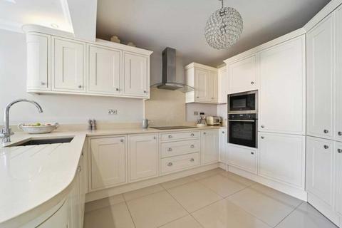 5 bedroom detached house for sale, Wansford Close, Brentwood CM14