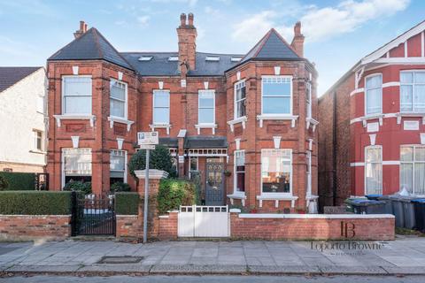 3 bedroom semi-detached house for sale, Prout Grove, NW10