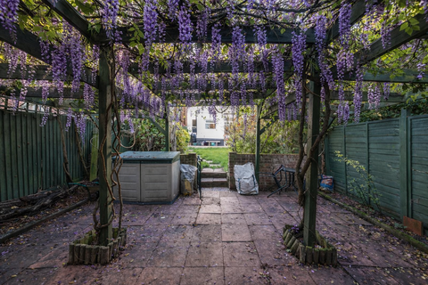 3 bedroom semi-detached house for sale, Prout Grove, NW10