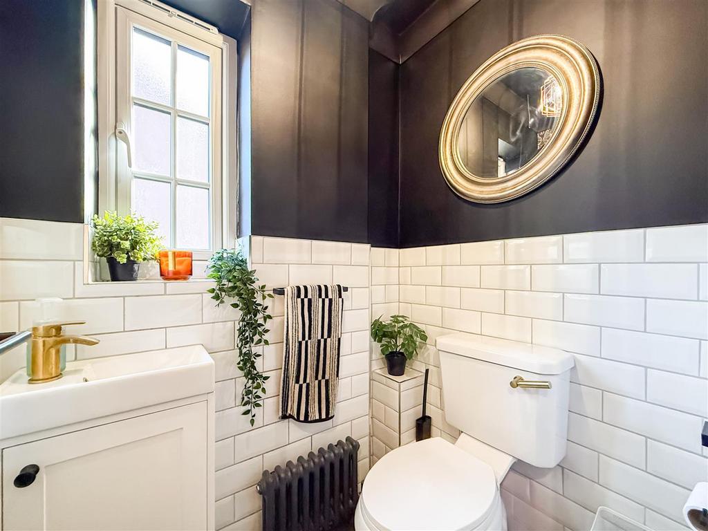 Cloak room