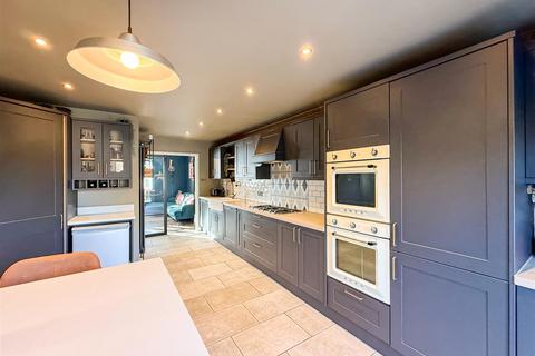 3 bedroom detached house for sale, Devonshire Road, Burnham-On-Crouch