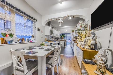 3 bedroom terraced house for sale, Monmouth Road, Portsmouth PO2