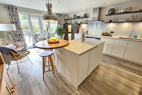 4 bedroom detached house for sale, Brook Lane, Tavistock