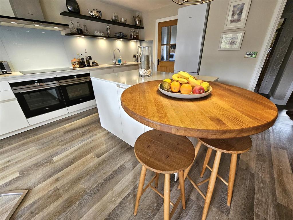 Breakfast Bar.jpg