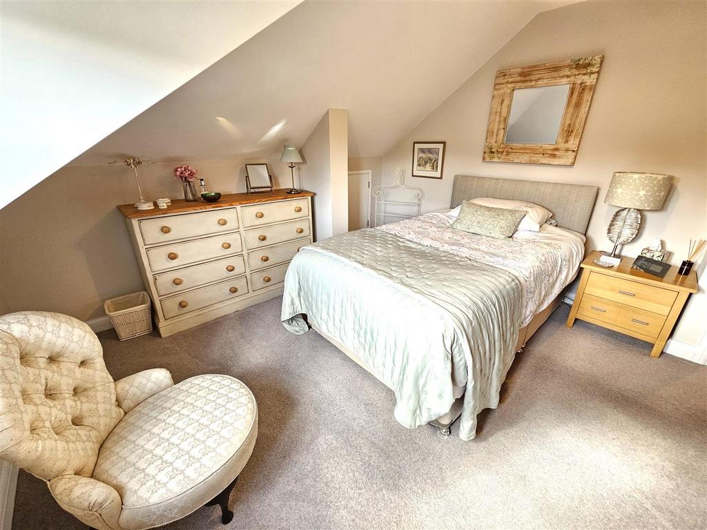 Bedroom 2.jpg