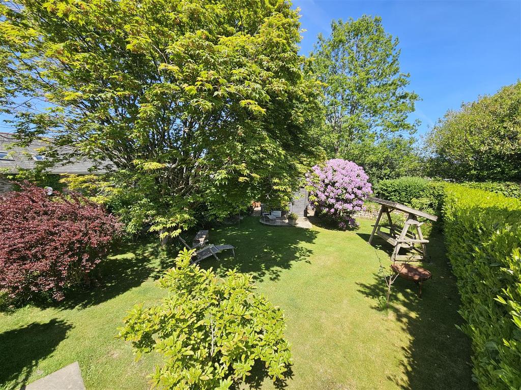 Gardens 1.jpg