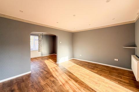 3 bedroom semi-detached house for sale, New Moor Crescent, Southminster