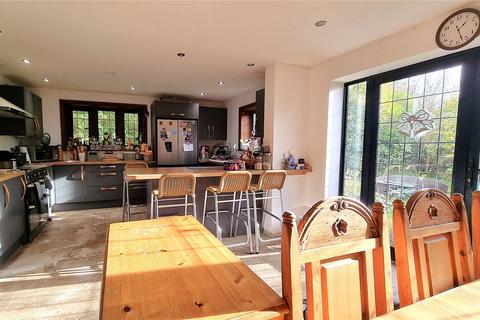 undefined, Newchapel, Lingfield, RH7
