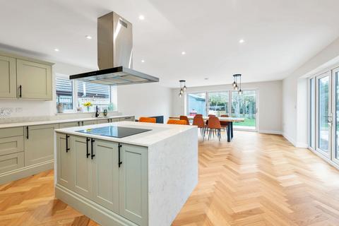 4 bedroom detached house for sale, Edinburgh Road, Newmarket CB8
