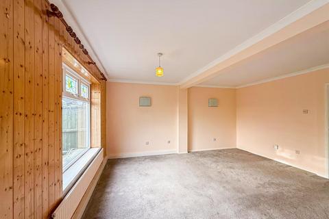 2 bedroom semi-detached bungalow for sale, Beech Close, Burnham-On-Crouch