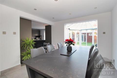 undefined, Bloomfield Road, Cheshunt, Waltham Cros