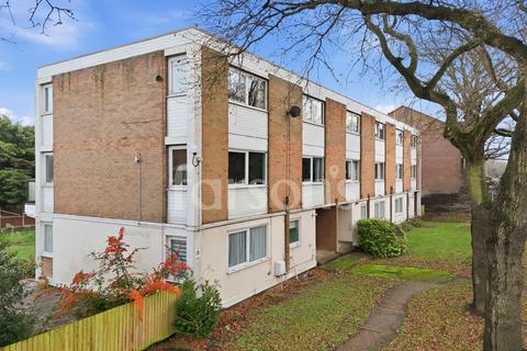 1 bedroom flat for sale - Ongar Road, Pilgrims Hatch, CM15