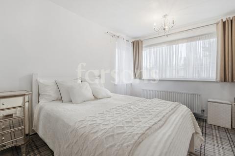 undefined, Ongar Road, Pilgrims Hatch, CM15