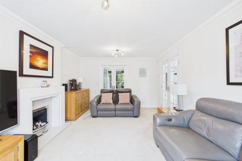undefined, Broadwood Road, Coulsdon CR5