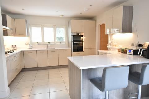 undefined, Horley, Surrey, RH6