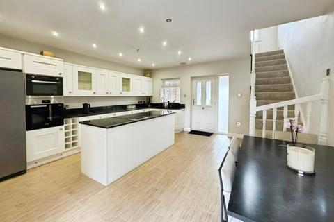 2 bedroom mews for sale, Knutsford Road, Alderley Edge, Cheshire, SK9