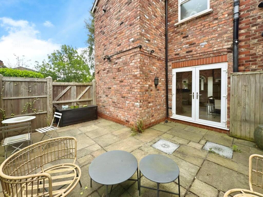 Rear Courtyard