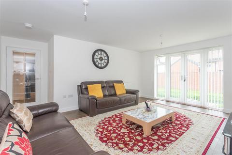 5 bedroom detached house for sale, Broadfield Meadows, Kenton Bank Foot, NE13