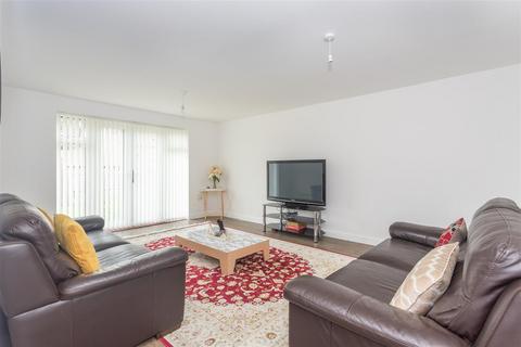 5 bedroom detached house for sale, Broadfield Meadows, Kenton Bank Foot, NE13