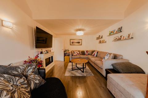 undefined, Arncliffe Drive, Milton Keynes MK13