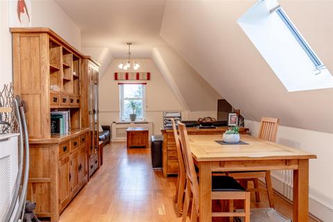 2 bedroom flat for sale, Stoke Park Road South, Bristol BS9