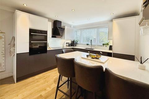 4 bedroom semi-detached house for sale, Cotswold Road, Berkshire GU47