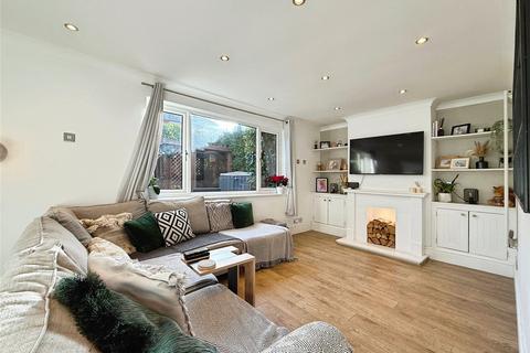 4 bedroom semi-detached house for sale, Cotswold Road, Berkshire GU47