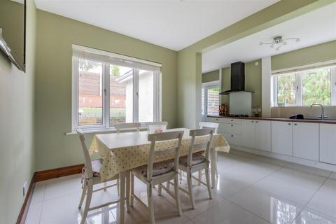 undefined, Borrowdale Close, Cardiff CF23