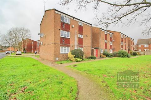 3 bedroom flat for sale - Mulberry Close, Broxbourne