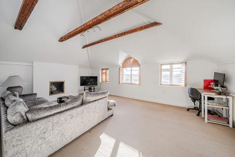 2 bedroom apartment for sale, Copers Cope Road, Beckenham