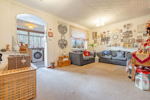 3 bedroom semi-detached house for sale, Kent Road, Wollaston, STOURBRIDGE DY8