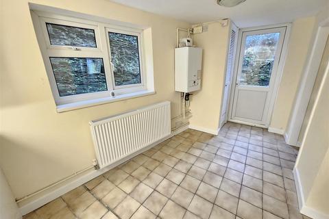 undefined, Bere Alston, Yelverton