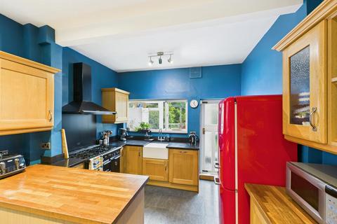 4 bedroom detached house for sale, Reddown Road, Coulsdon CR5