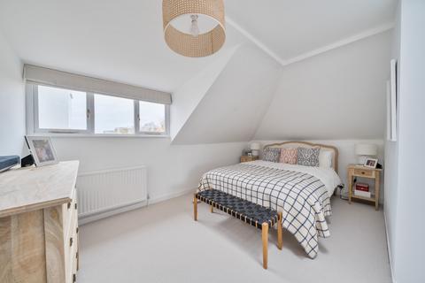 3 bedroom flat for sale, Eliot Hill, Blackheath, London, SE13