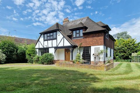 3 bedroom detached house for sale, Glendene Avenue, East Horsley