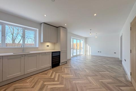 undefined, Roxton Road , Great Barford, Bedford , MK44
