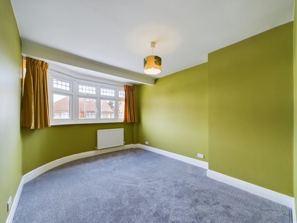 Presented by Clinton at Ewe Move Bexleyheath and Da